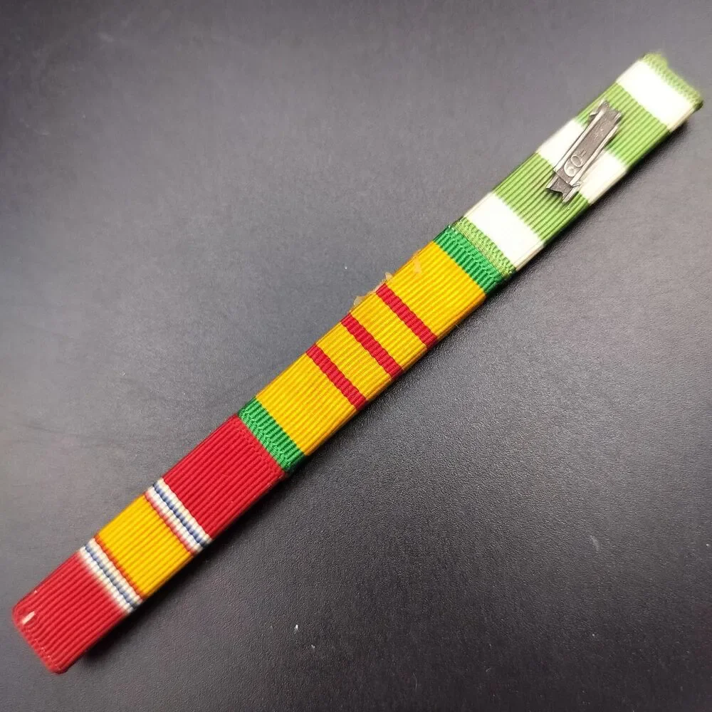 Army Vietnam War Service Mounted 3 Ribbon Bar On Holder Vintage Original